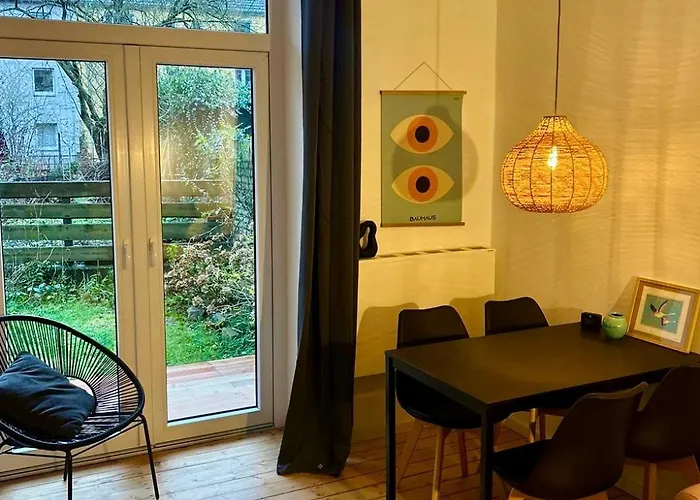 Feelslikehome - Stylische Und Zentrale Altbauwohnung Mit Terrasse&garten 公寓 波鸿